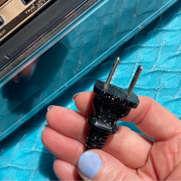 Soundesign Clock Radio Model 3691 - Picture 10 of 13